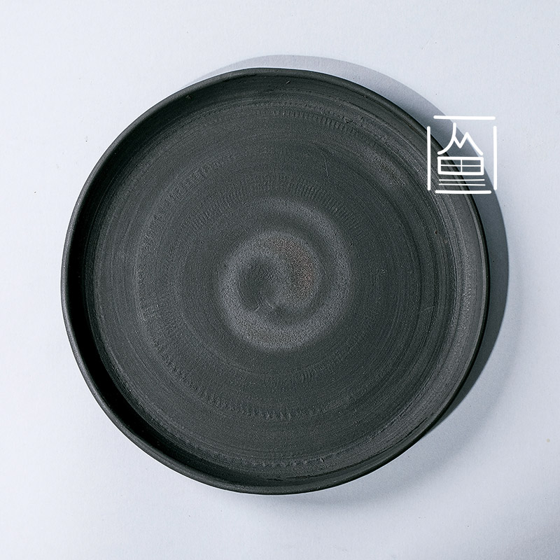 Ceramic plate black glaze