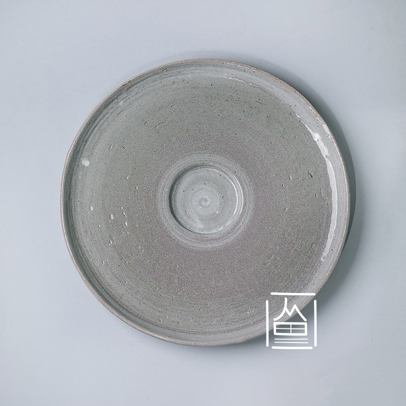 Ceramic plate gray glaze