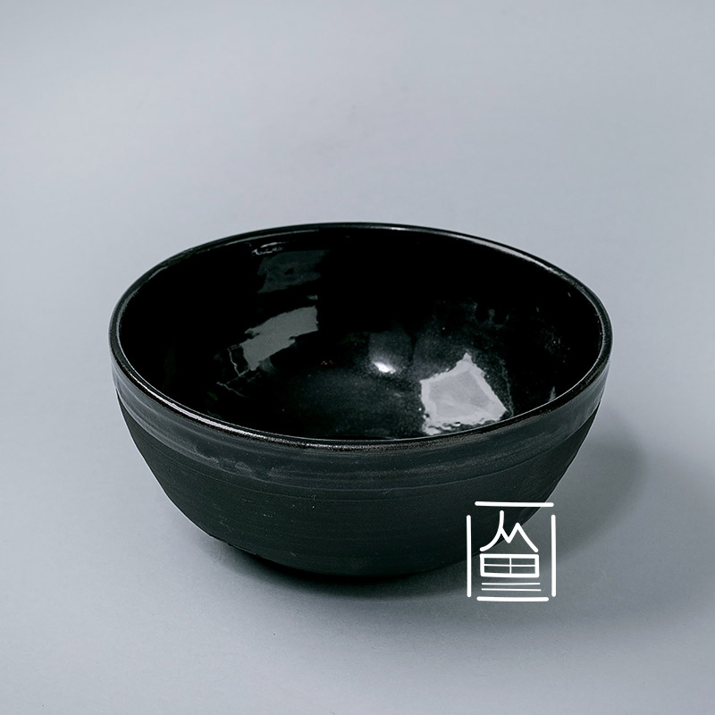 Ceramic bowl black glaze 2